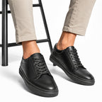 Sneaker Marron – vue profil fond blanc